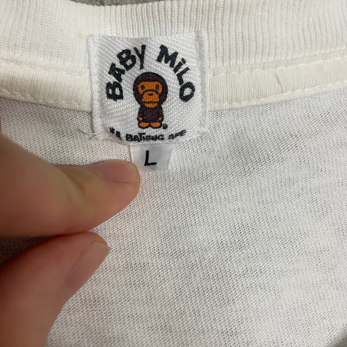 L )베이프 OG 헬로키티 베이비마일로 반팔 티셔츠 레어 산리오 상품이미지4