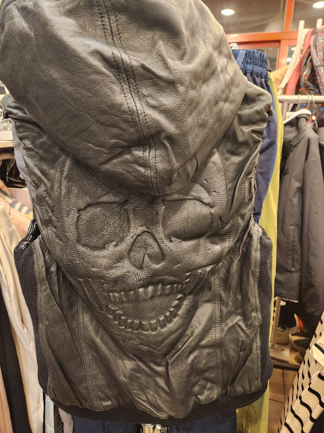 필립플레인 블랙 가죽 후드 조끼 상품이미지5