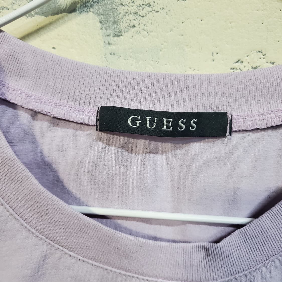 게스 로고 라운드 반팔티  상품이미지4