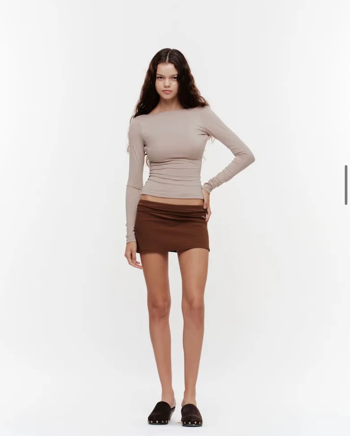 2000아카이브스 딥 스쿱 백 컨투어 티 (스킨) 상품이미지1