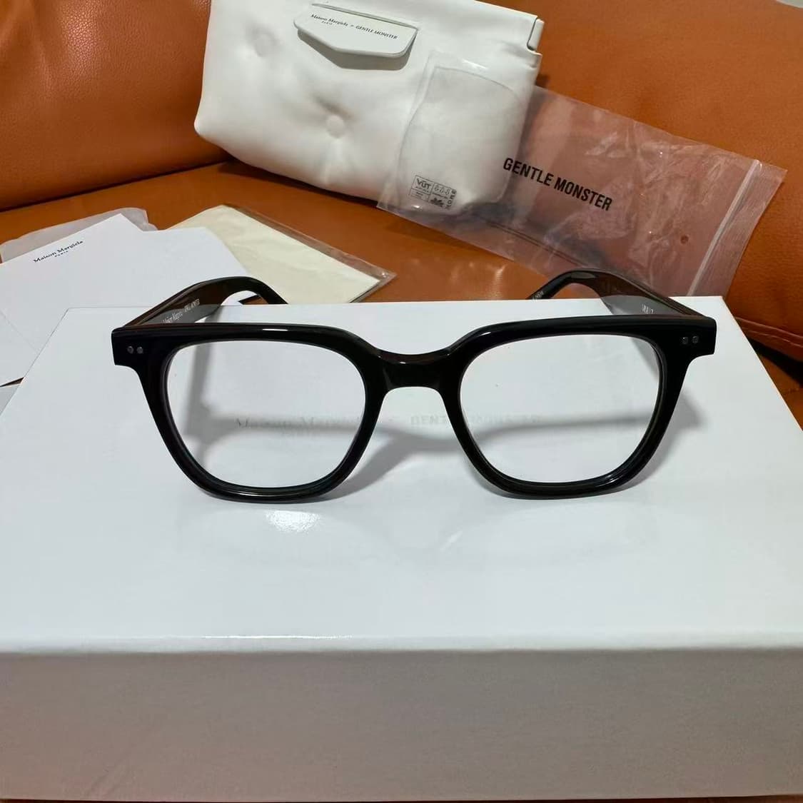 새싱품급판매 젠틀몬스터x메종마르지엘라 패션안경 MM117 01 상품이미지1