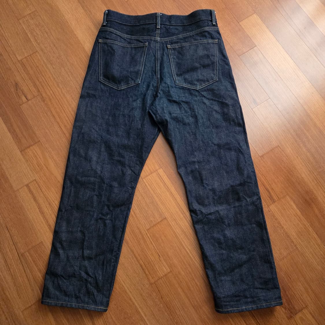 유니클로U 셀비지 레귤러 핏진 32사이즈 상품이미지2