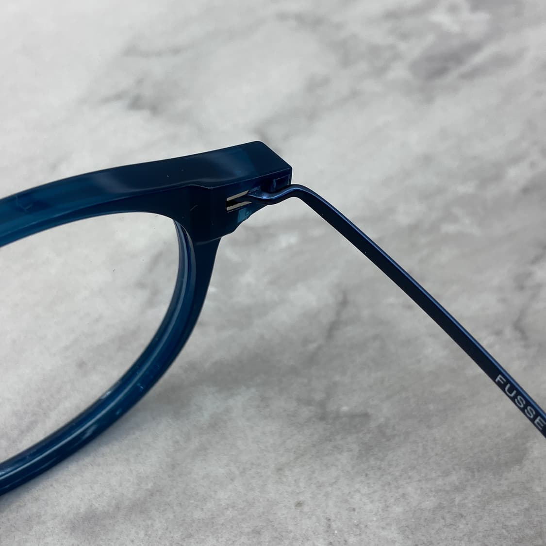 C63 FUSSET 블루 라운드 콤비 뿔테 안경 상품이미지3