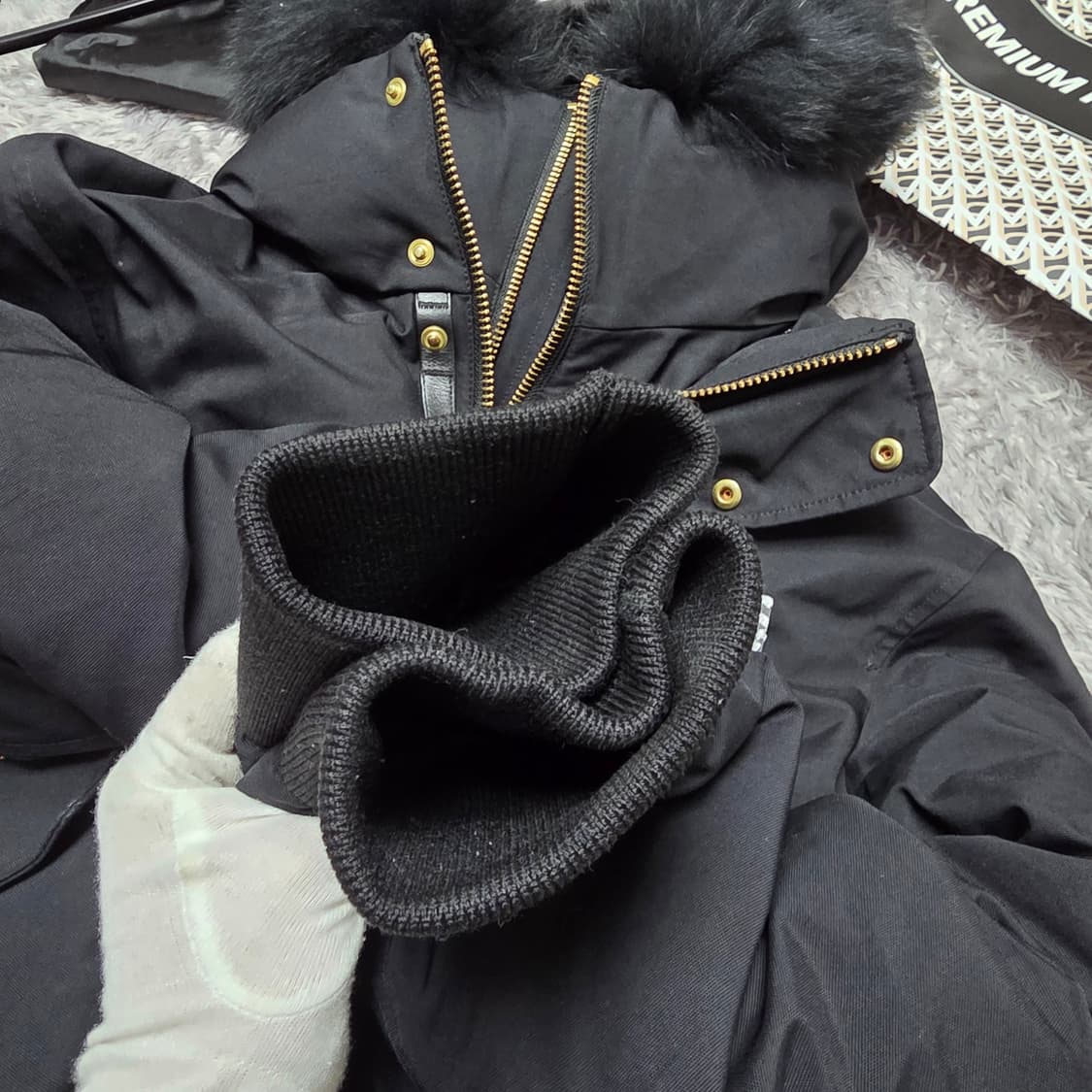 {클로젯}[36][22~23F/w]맥케이지 딕슨 블랙 금장 숏 다운 패딩 상품이미지9