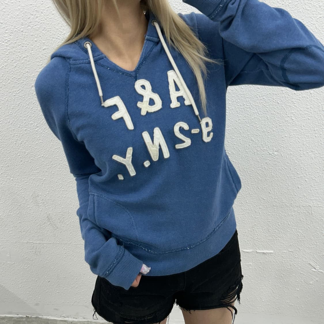 아베크롬비 센터로고 빈티지블루 브이 후드 M 상품이미지1
