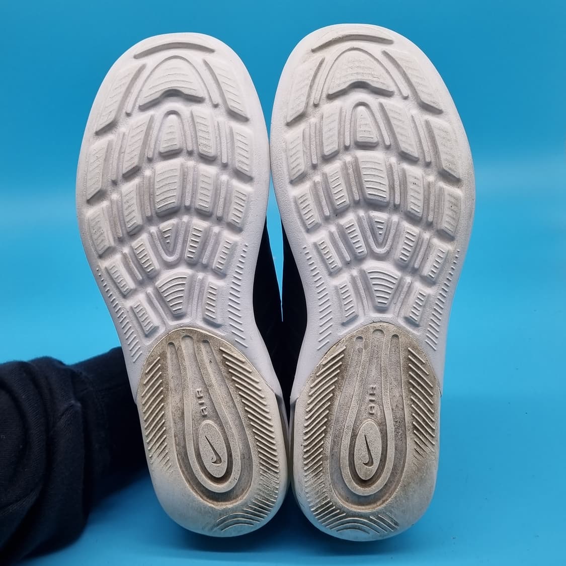 h 나이키 에어 맥스 엑시스 여성운동화235  상품이미지3