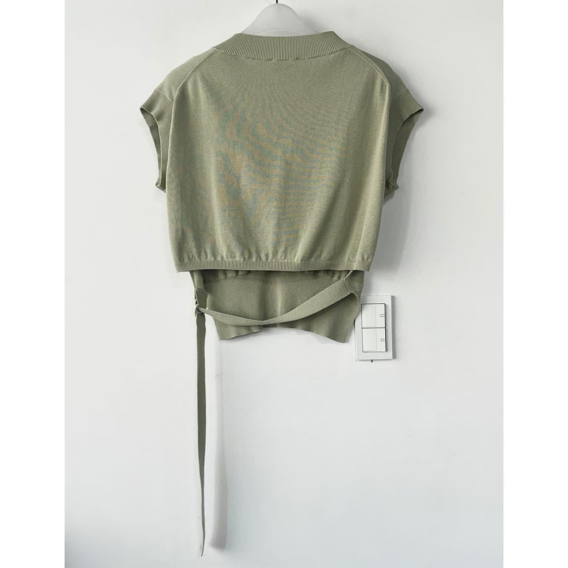 이태리 ALYSI 스트랩 브이넥 니트 베스트 상품이미지5