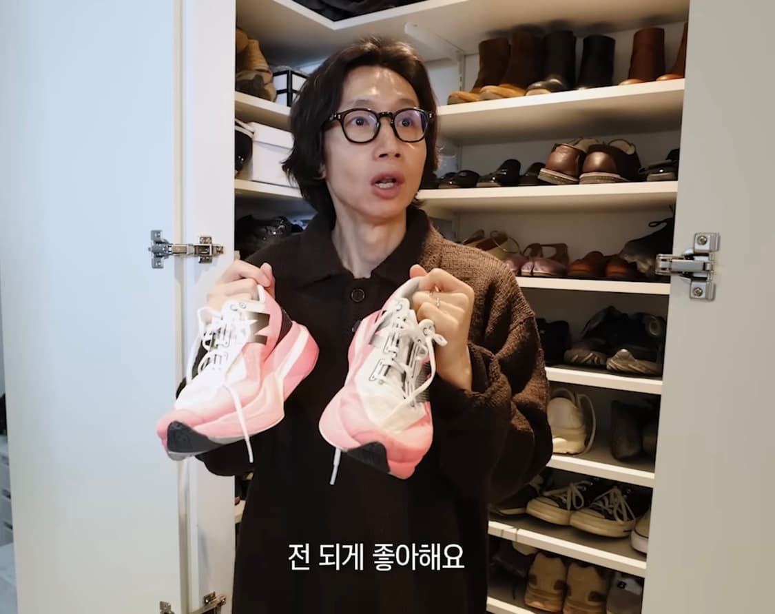 [M]아모멘토 원버튼 카라 봉태규 니트 상품이미지1