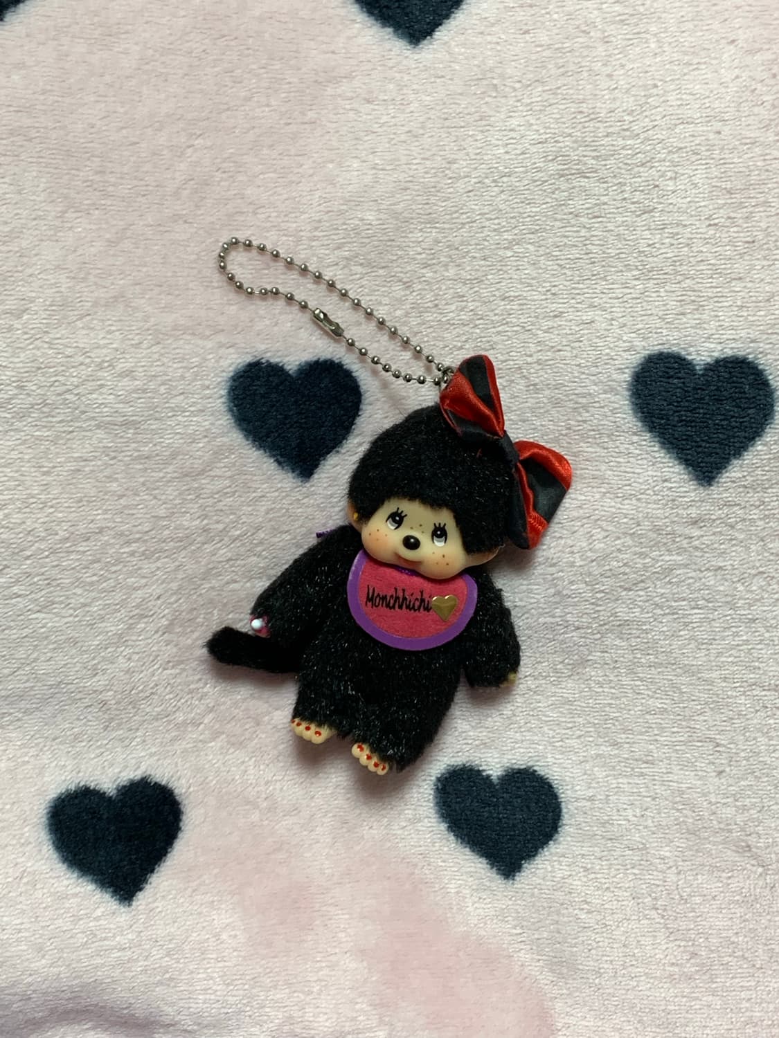 몬치치 오토나랩 콜라보 블랙 인형 키링 상품이미지1