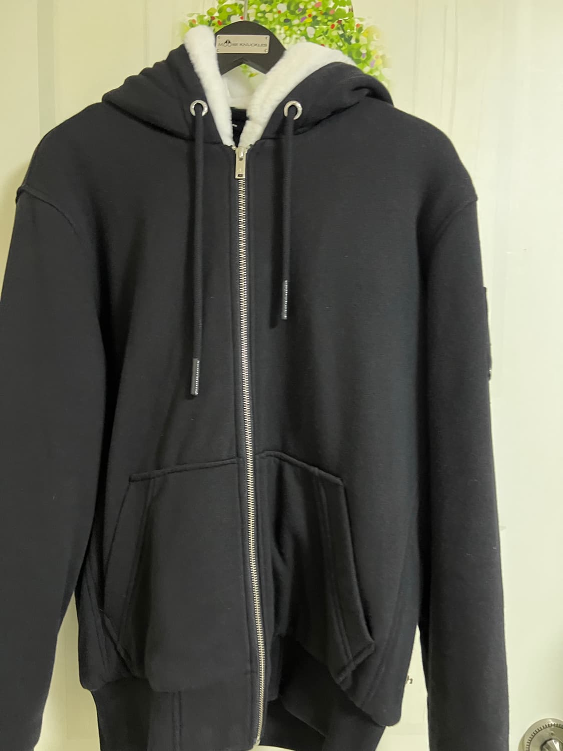 무스너클 후드집업 상품이미지1