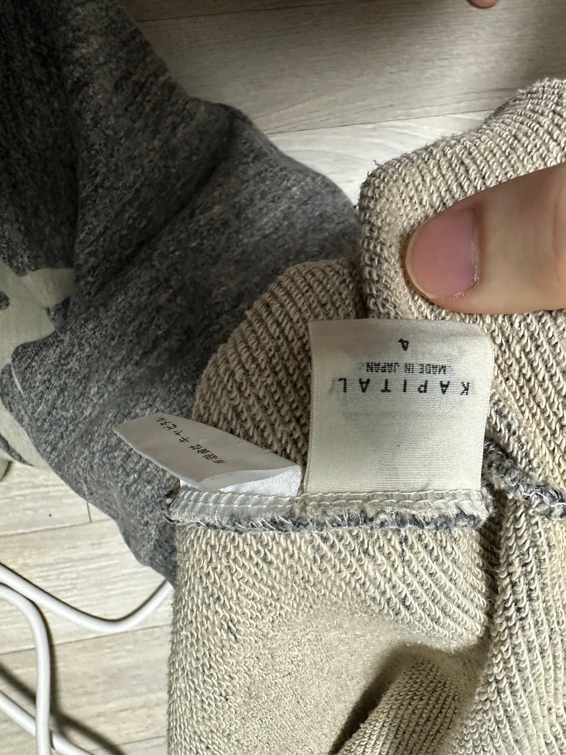 캐피탈 본 스웨트 4 상품이미지3