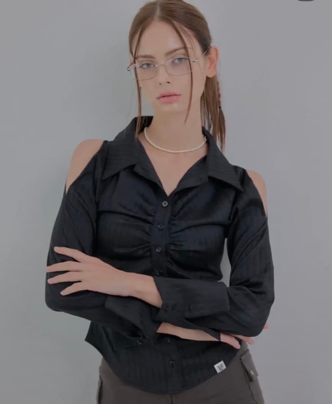 511비전 VEIL CUT-OUT STRIPE SHIRTS BLACK 상품이미지1