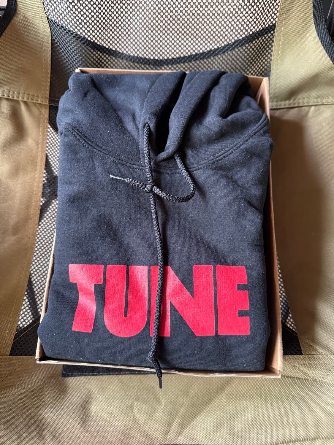 조던 튠 후드 블랙 바시티 레드 상품이미지1