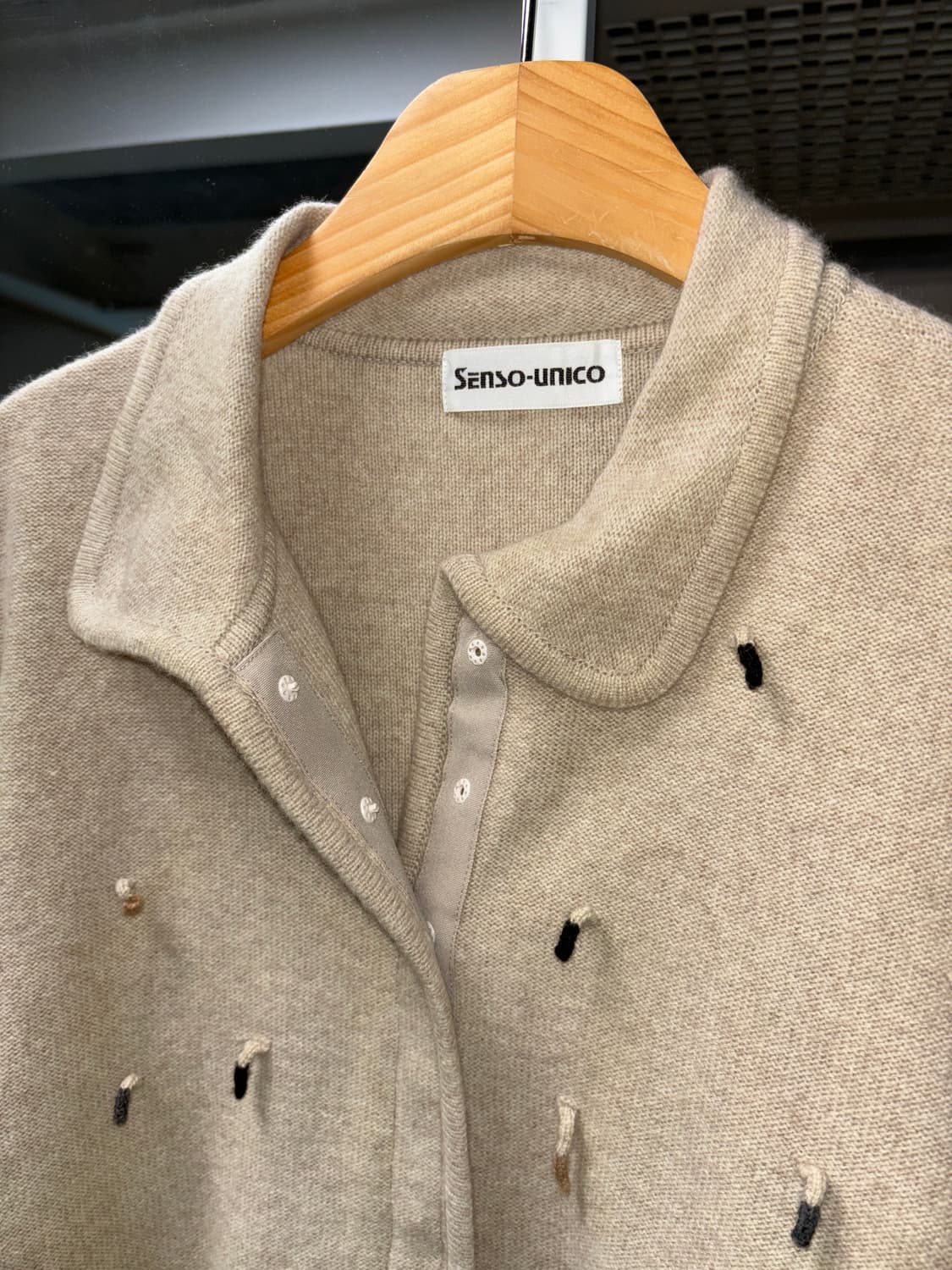 센소유니코 울 니트 자켓 상품이미지4