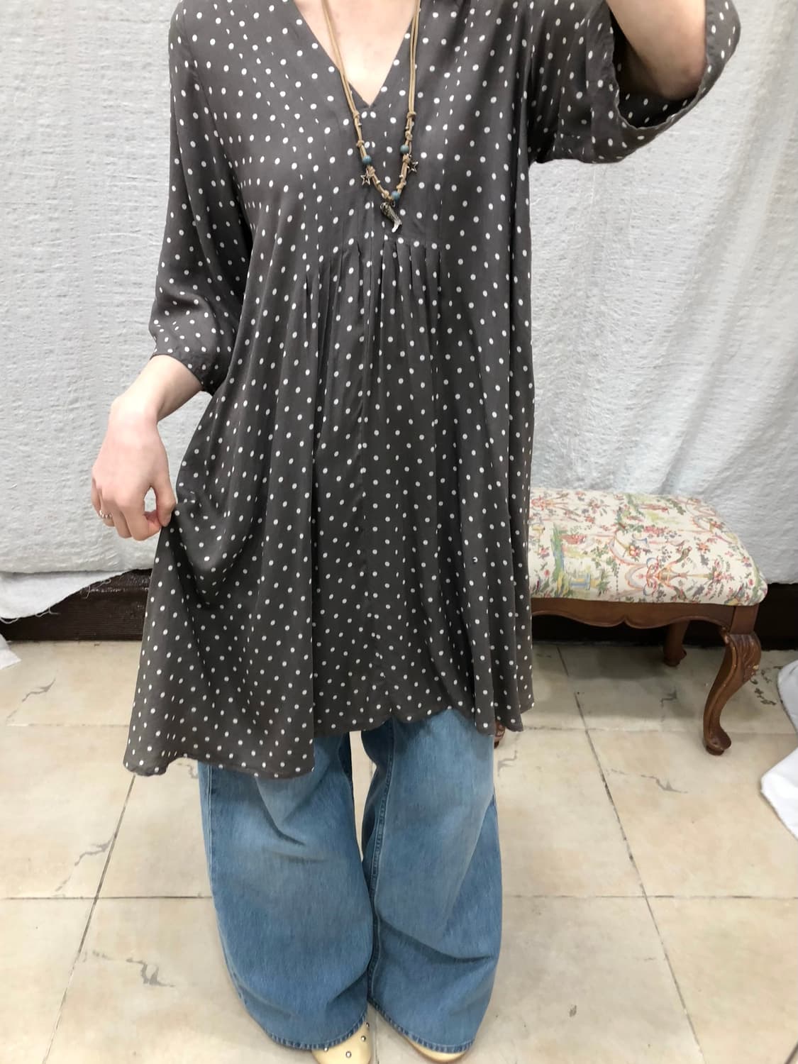 dot deep neck blouse 상품이미지5