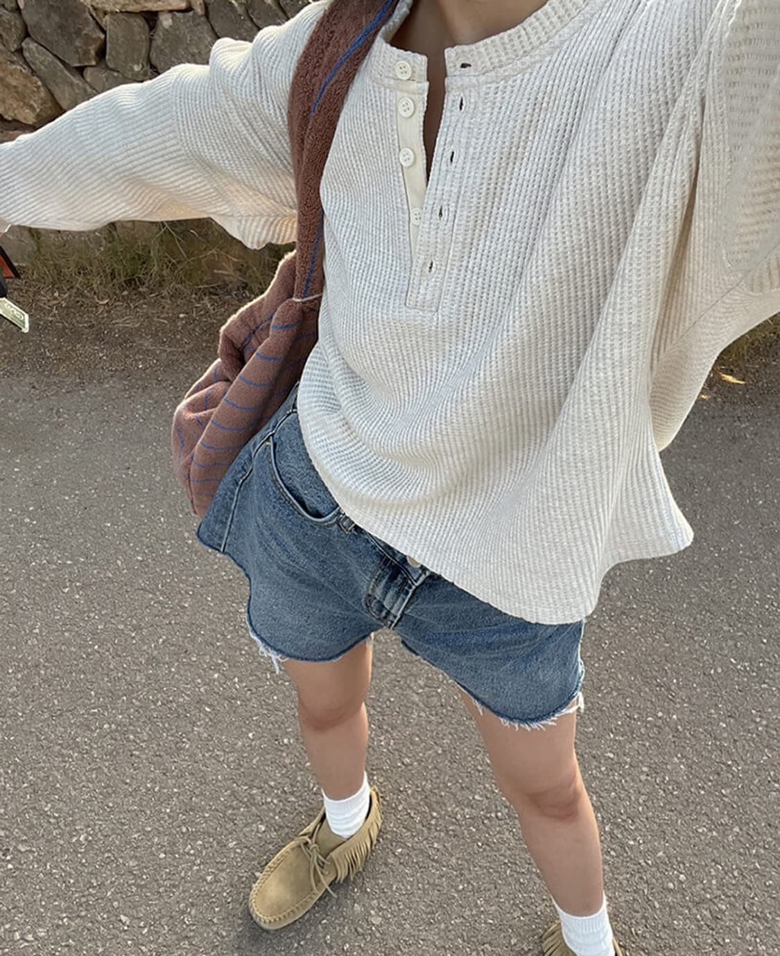 메이비베이비 디어리스트 퍼지 와플 버튼티셔츠 롱슬리브 긴팔 티셔츠 상품이미지2