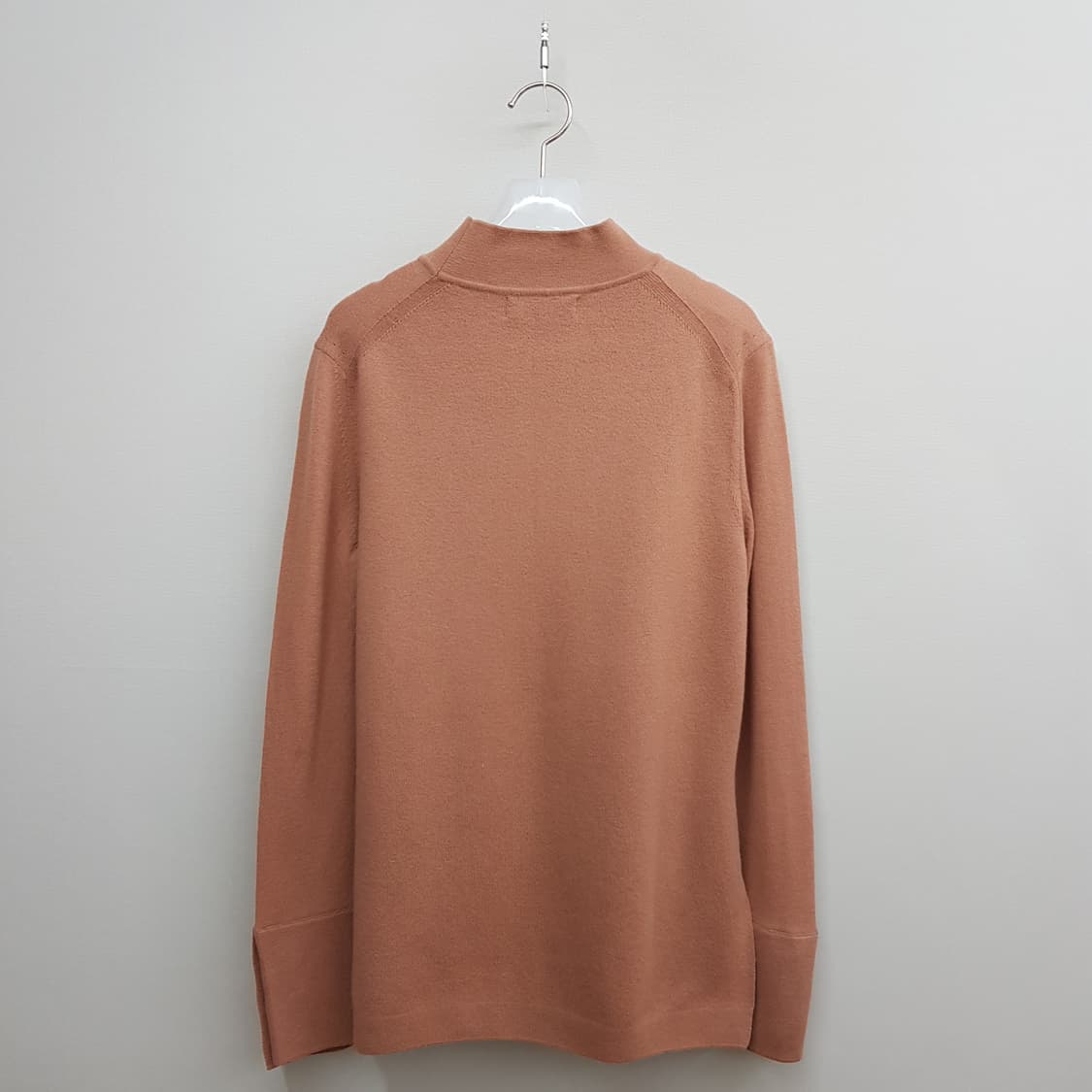 한섬 MINE 모크넥  버튼포인트 니트 F사이즈 상품이미지5