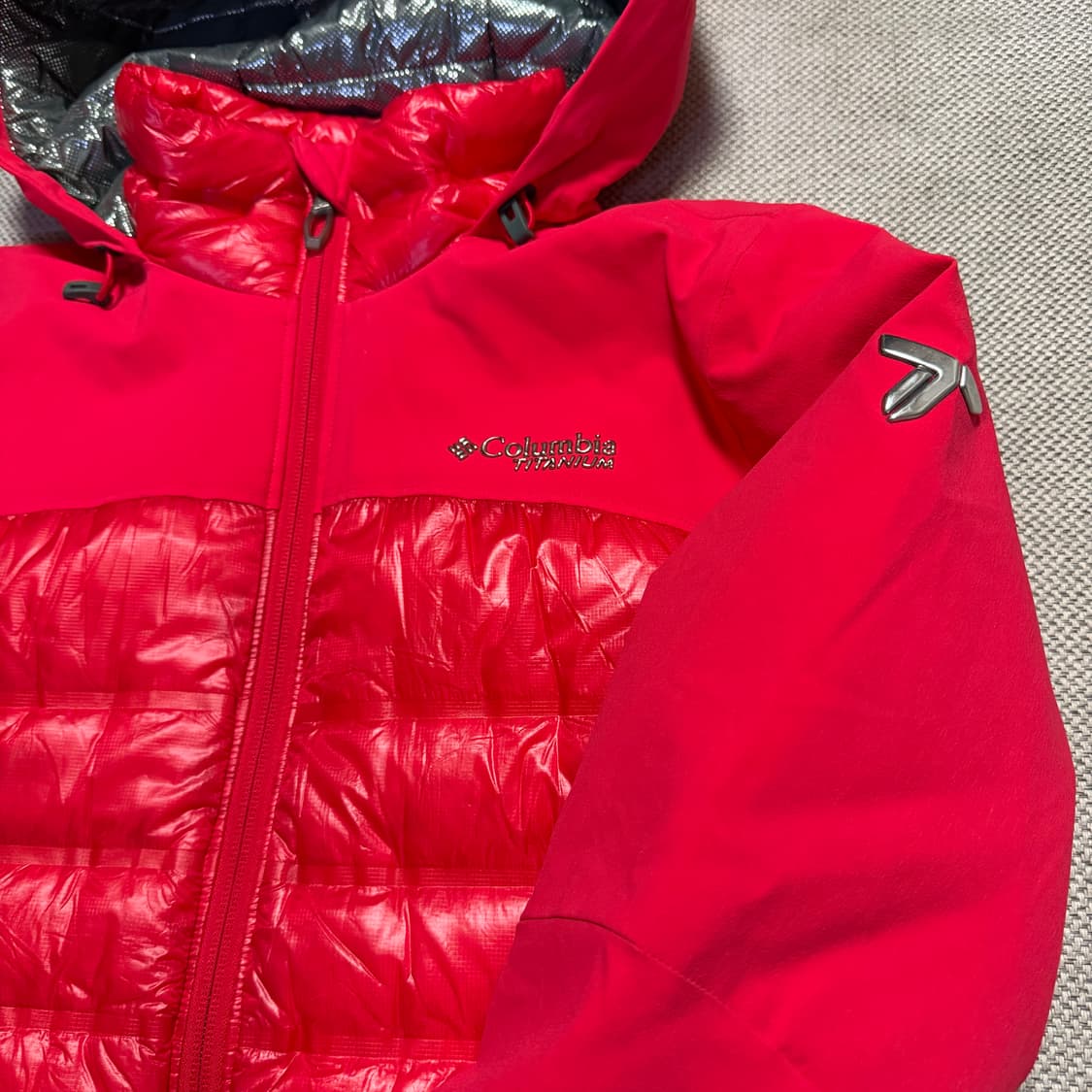 컬럼비아 티타늄 터보다운 경량패딩 상품이미지2