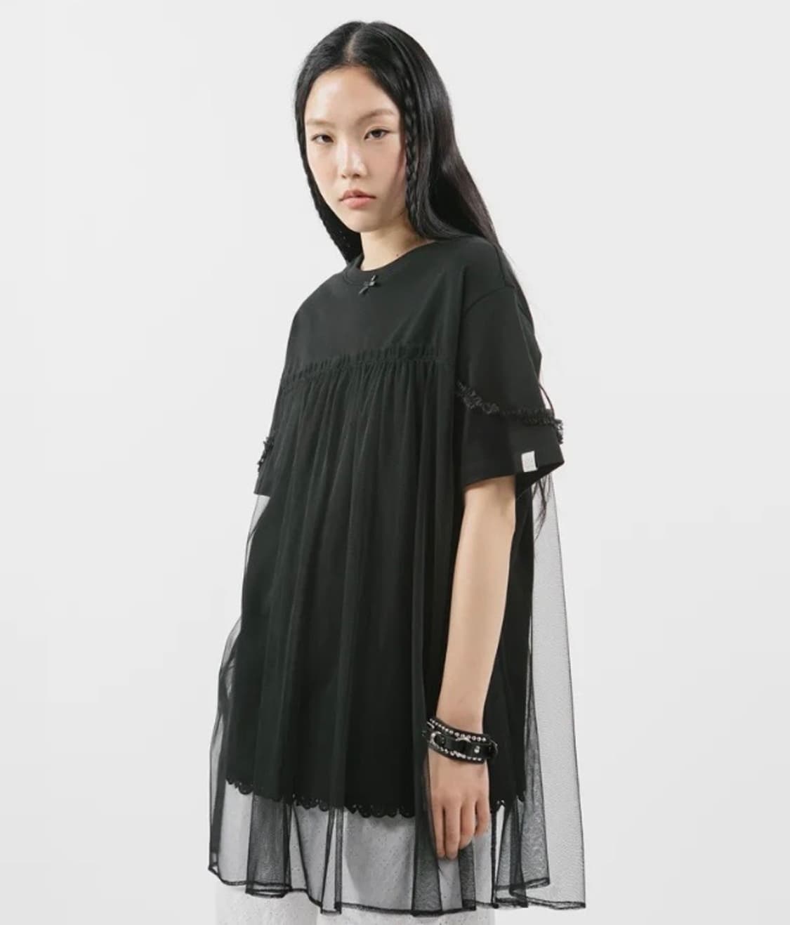 뚜오미오 MESH LAYERED LACE T-SHIRT [BLACK] 상품이미지1
