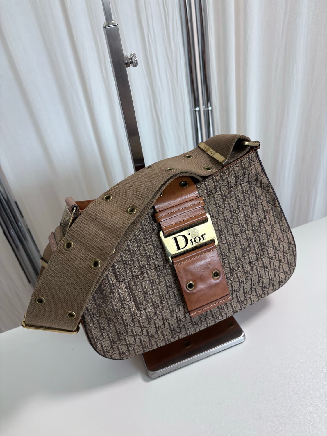 디올 스트릿시크 콜럼버스 호보백 상품이미지7