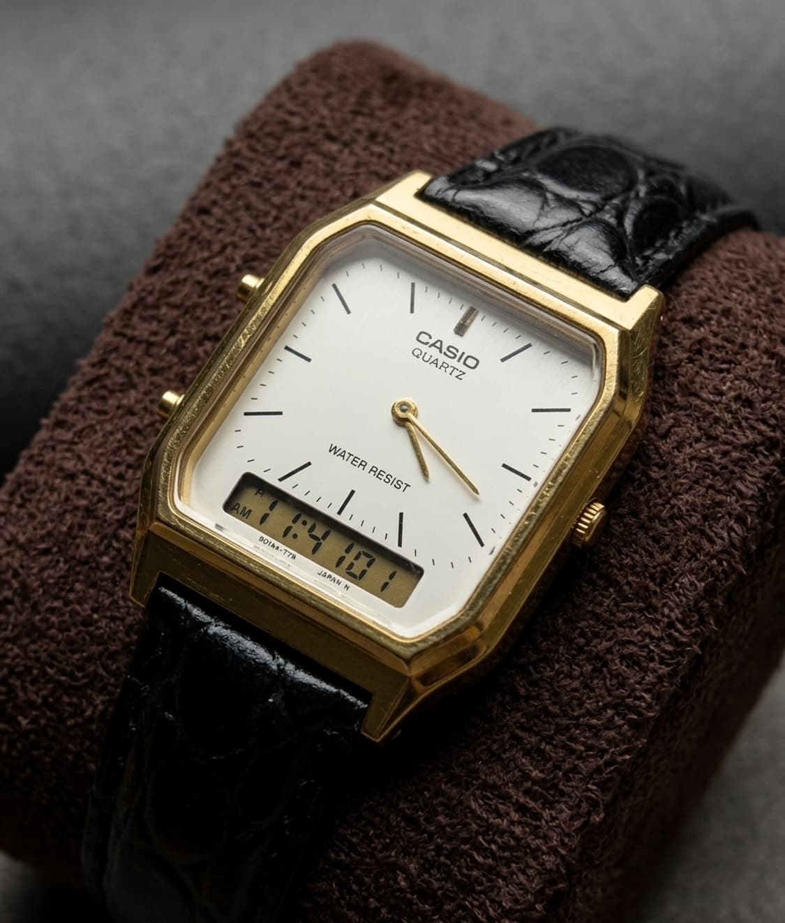 카시오 AQ-230 / Black & Gold edition 상품이미지3