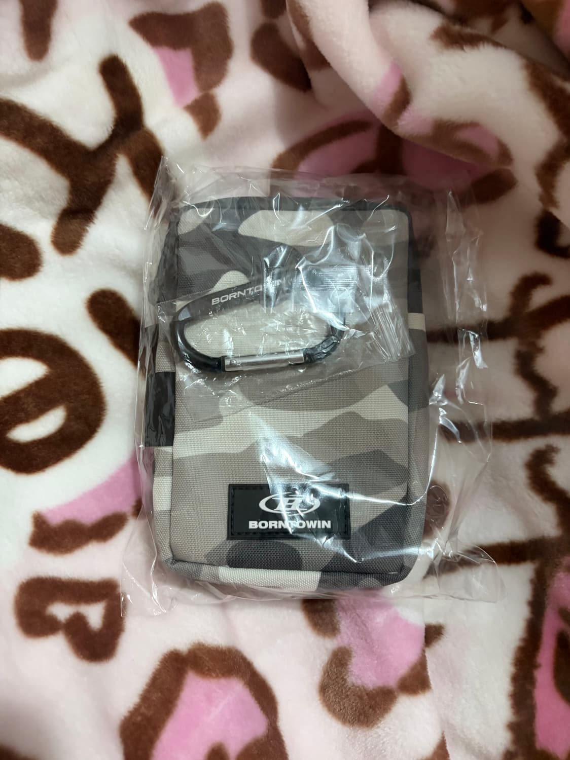 본투윈 파우치 키링 상품이미지1