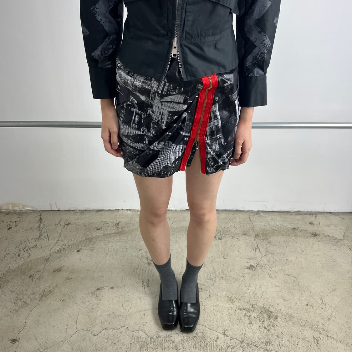 알렉산더 맥퀸 나일론 본디지 스커트 상품이미지1