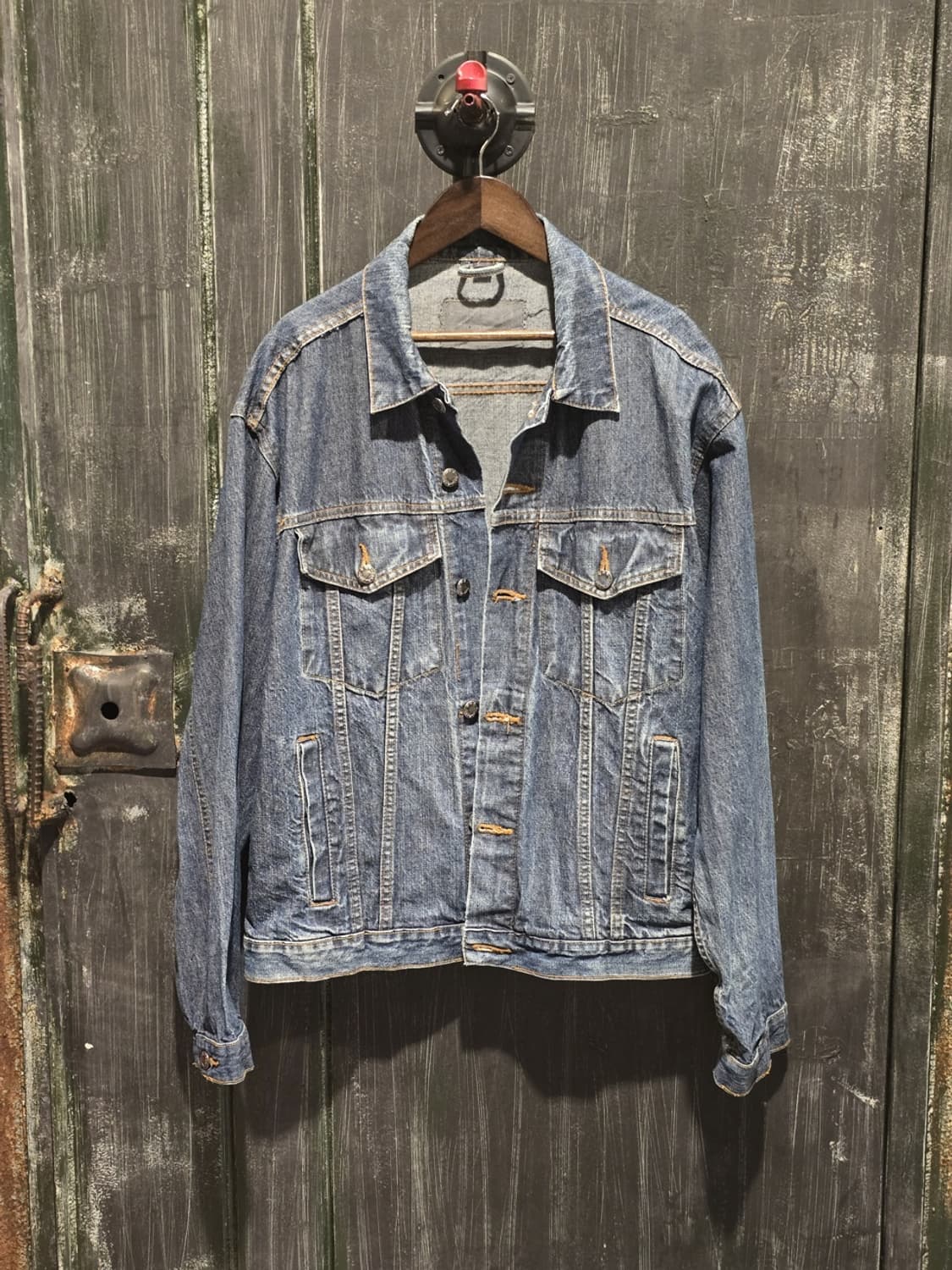 90s Light Wash Denim Trucker Jacket 상품이미지1