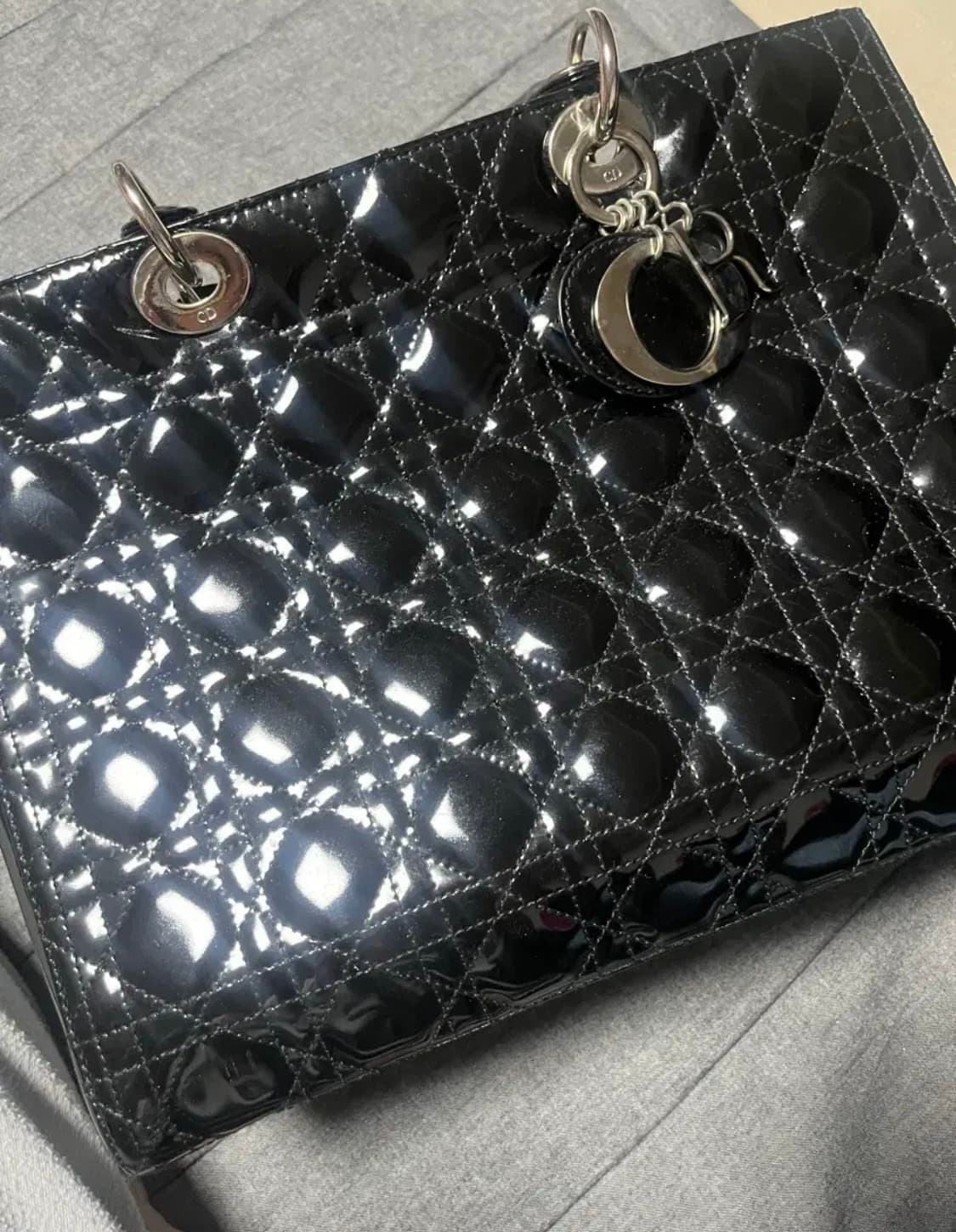 디올 까나쥬 레이디백 페이던트 라지 상품이미지1