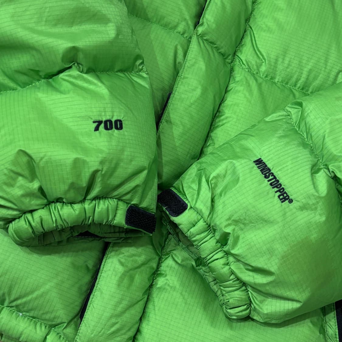 노스페이스 700 서밋 윈드스토퍼 패딩 상품이미지2