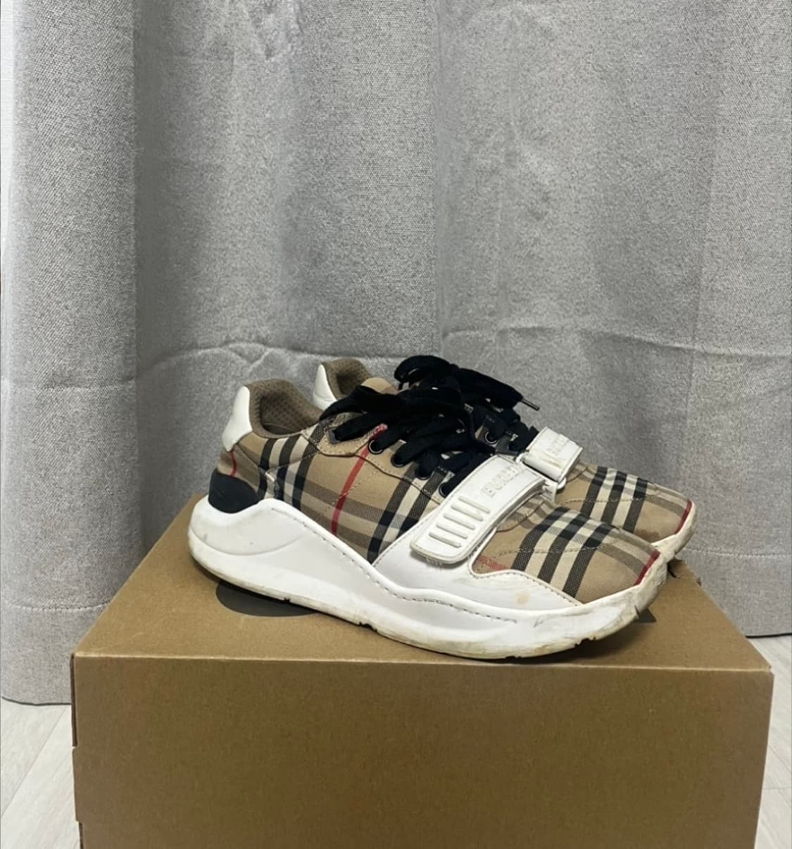 버버리 신발. 체크 벨크로 스니커즈 상품이미지4