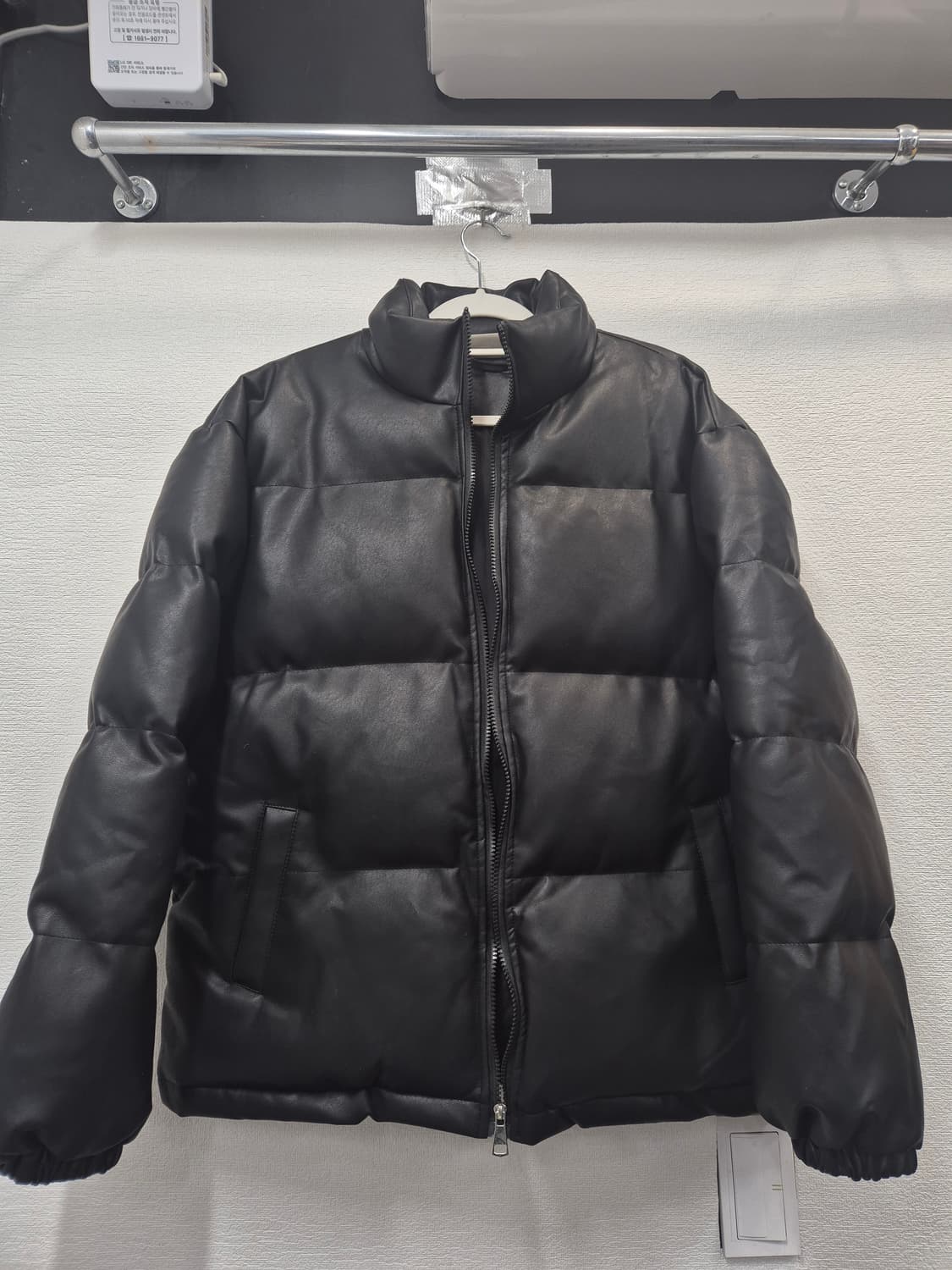 에센셜 피어오브갓 가죽 패딩 자켓 / 105(정품) 상품이미지1
