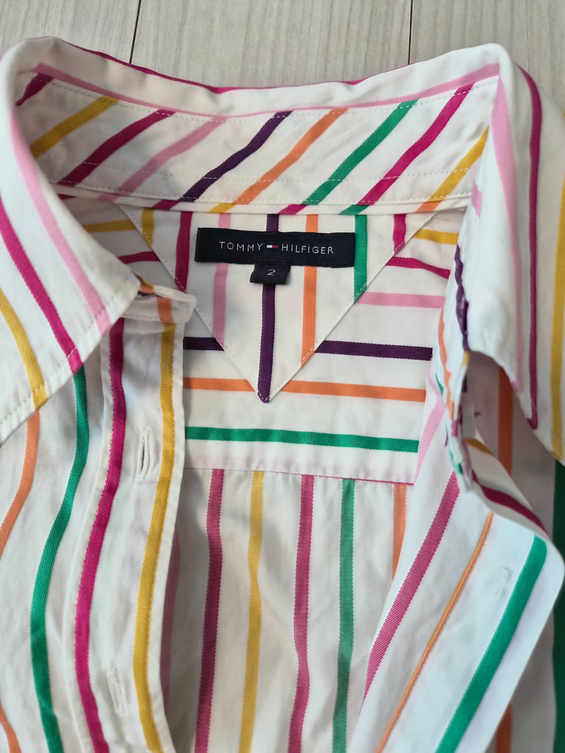 타미힐피거 정품 멀티 스트라이프 셔츠 (상태 최상) 상품이미지3