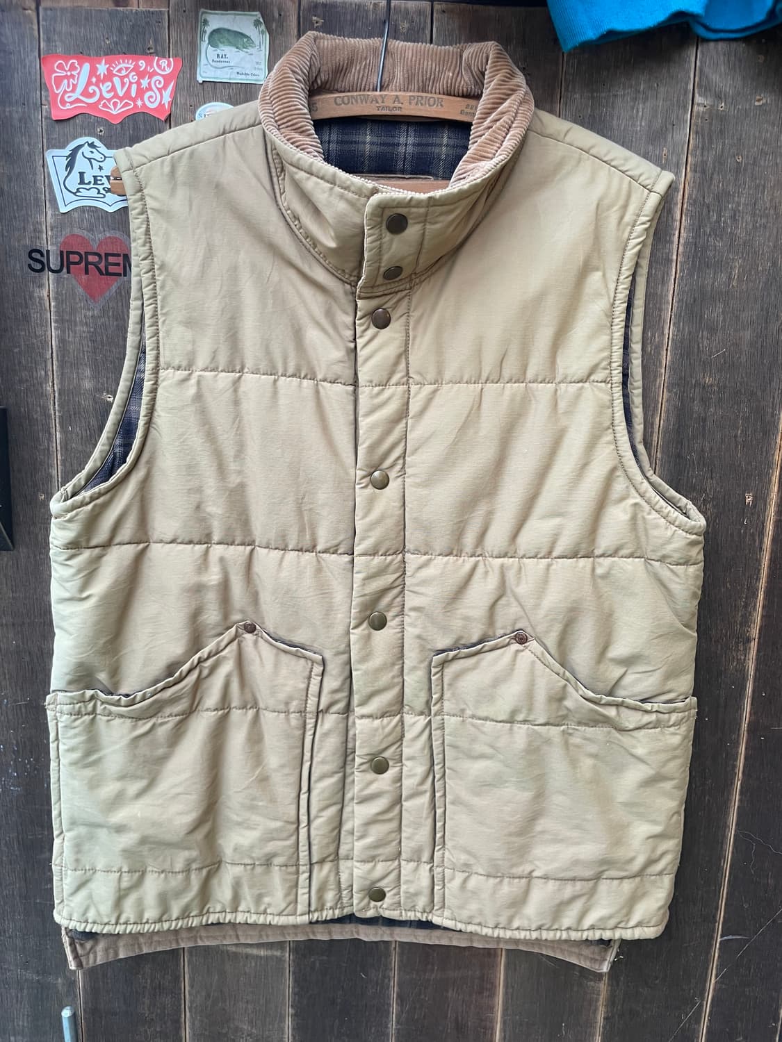 Classic Corduroy Collar Padded Vest 상품이미지1