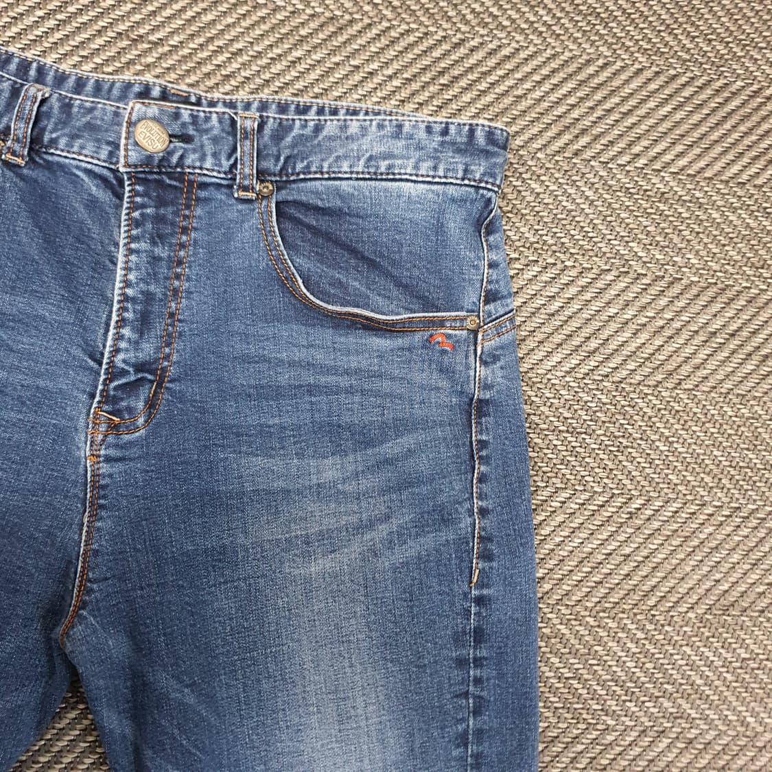 에비수 슬림핏 스판 청바지 남자34 상품이미지3