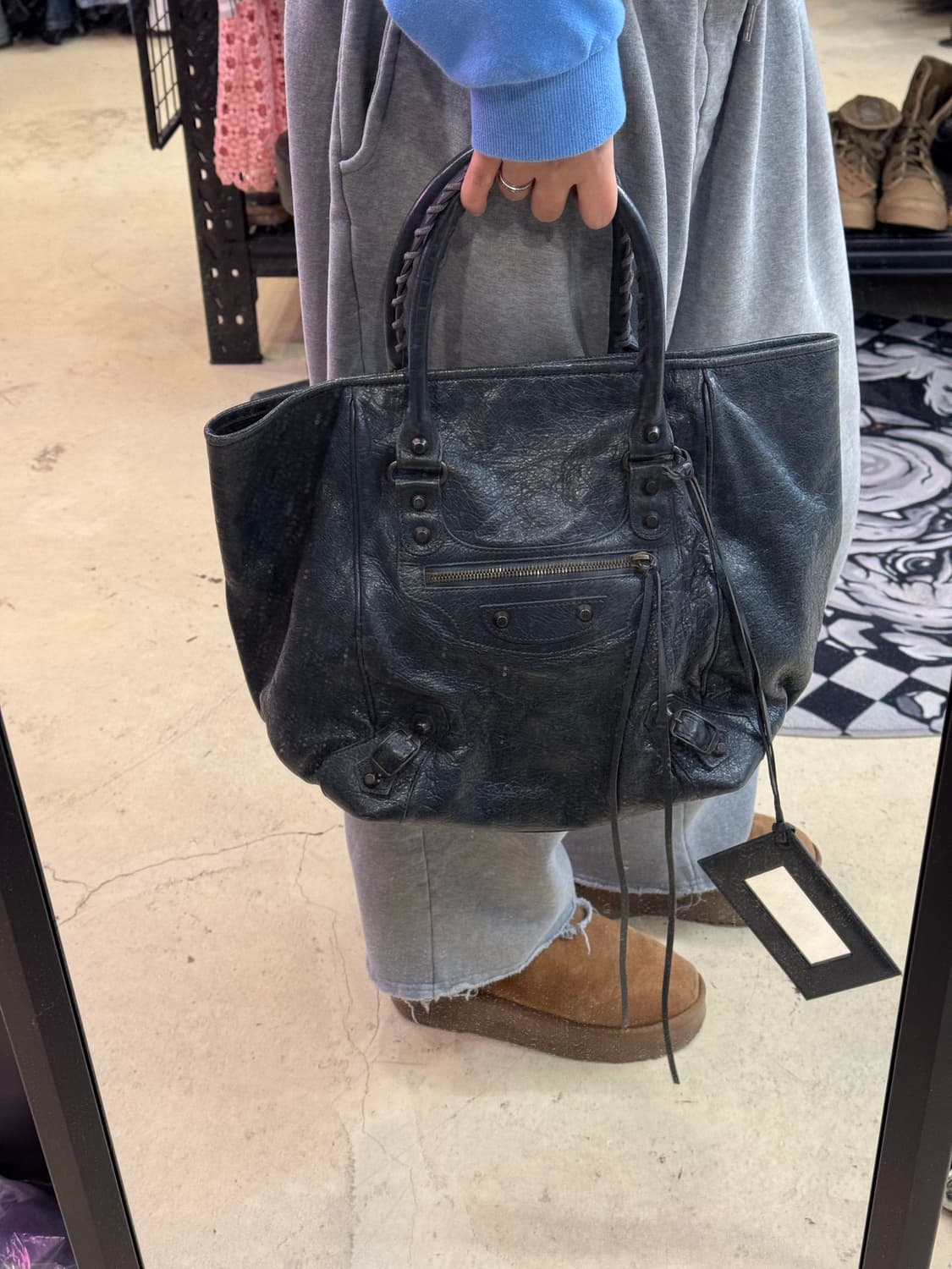 발렌시아가 선데이 토트백 스몰 챠콜 상품이미지10