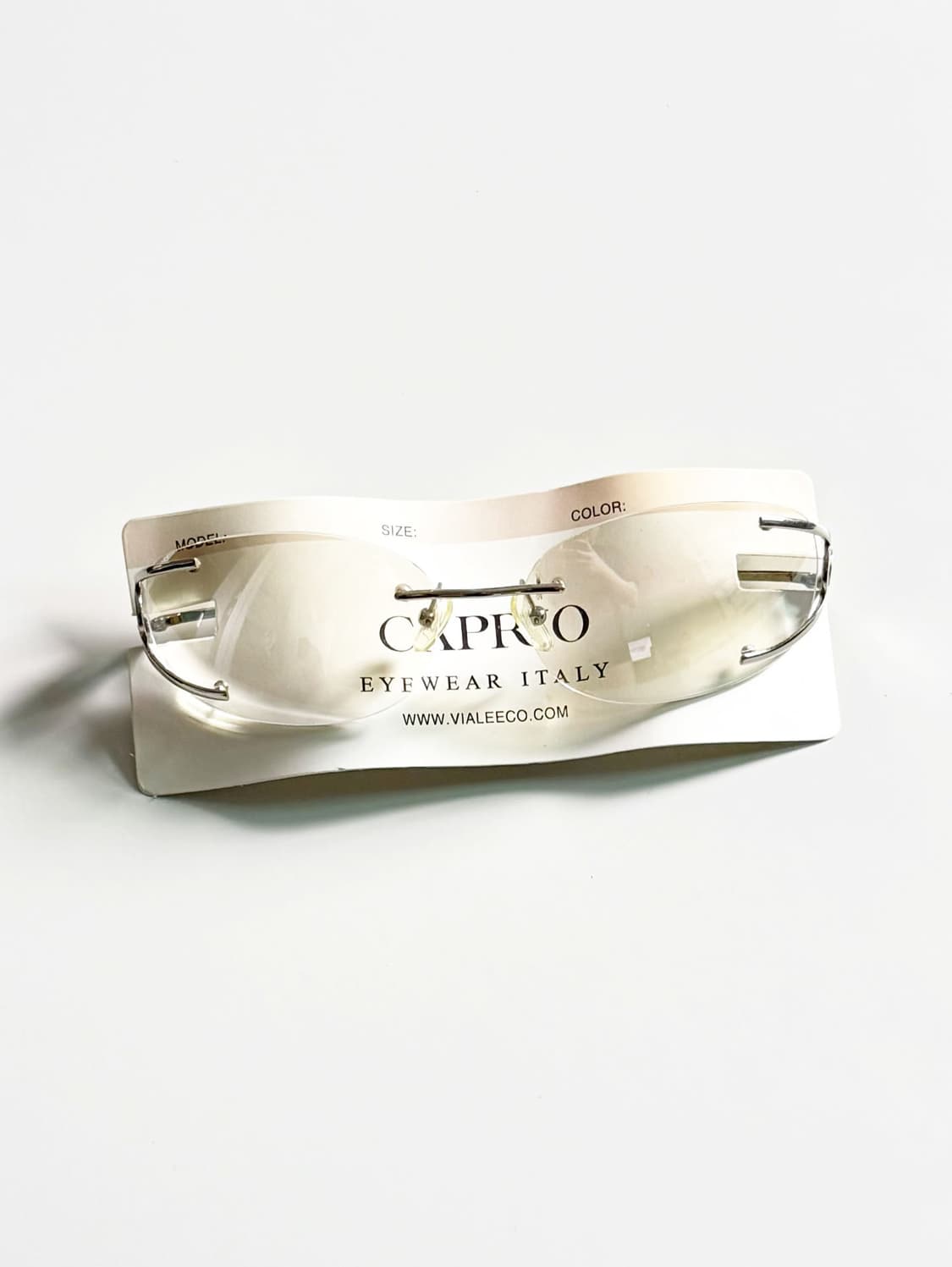 CAPRIO 무테 스퀘어 프레임 빈티지 틴트 선글라스 상품이미지1