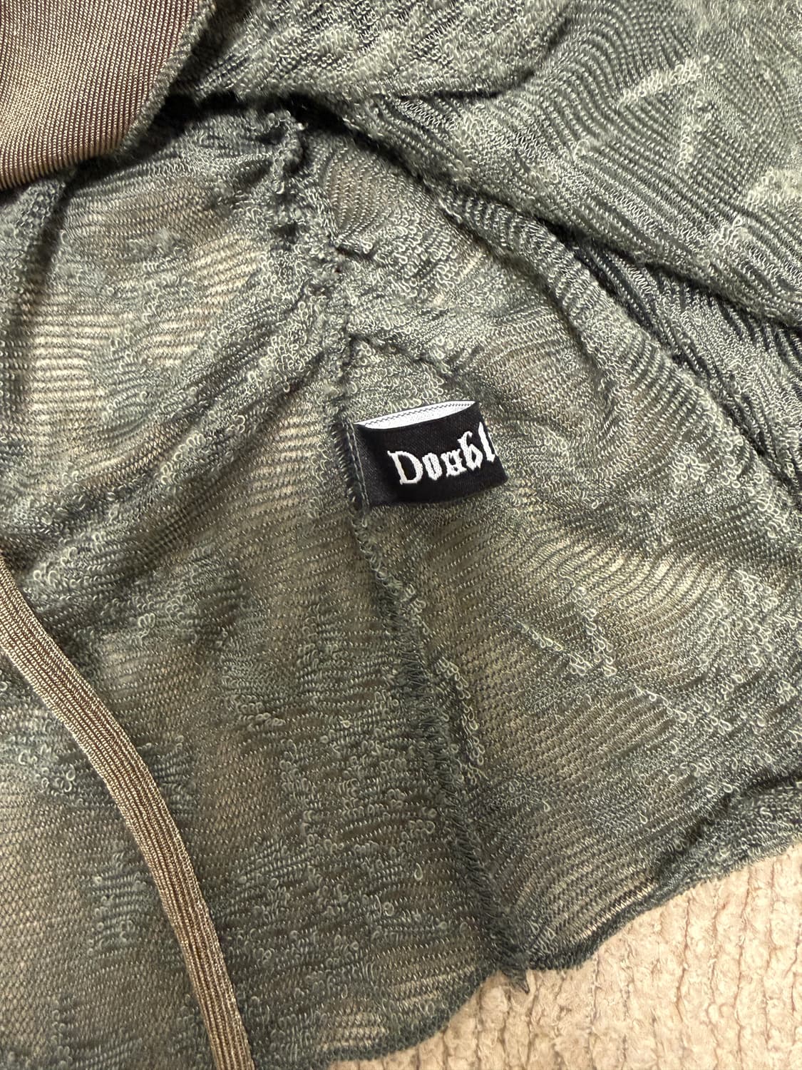 Doublepunch Ruffle Metal Top Khaki 상품이미지4