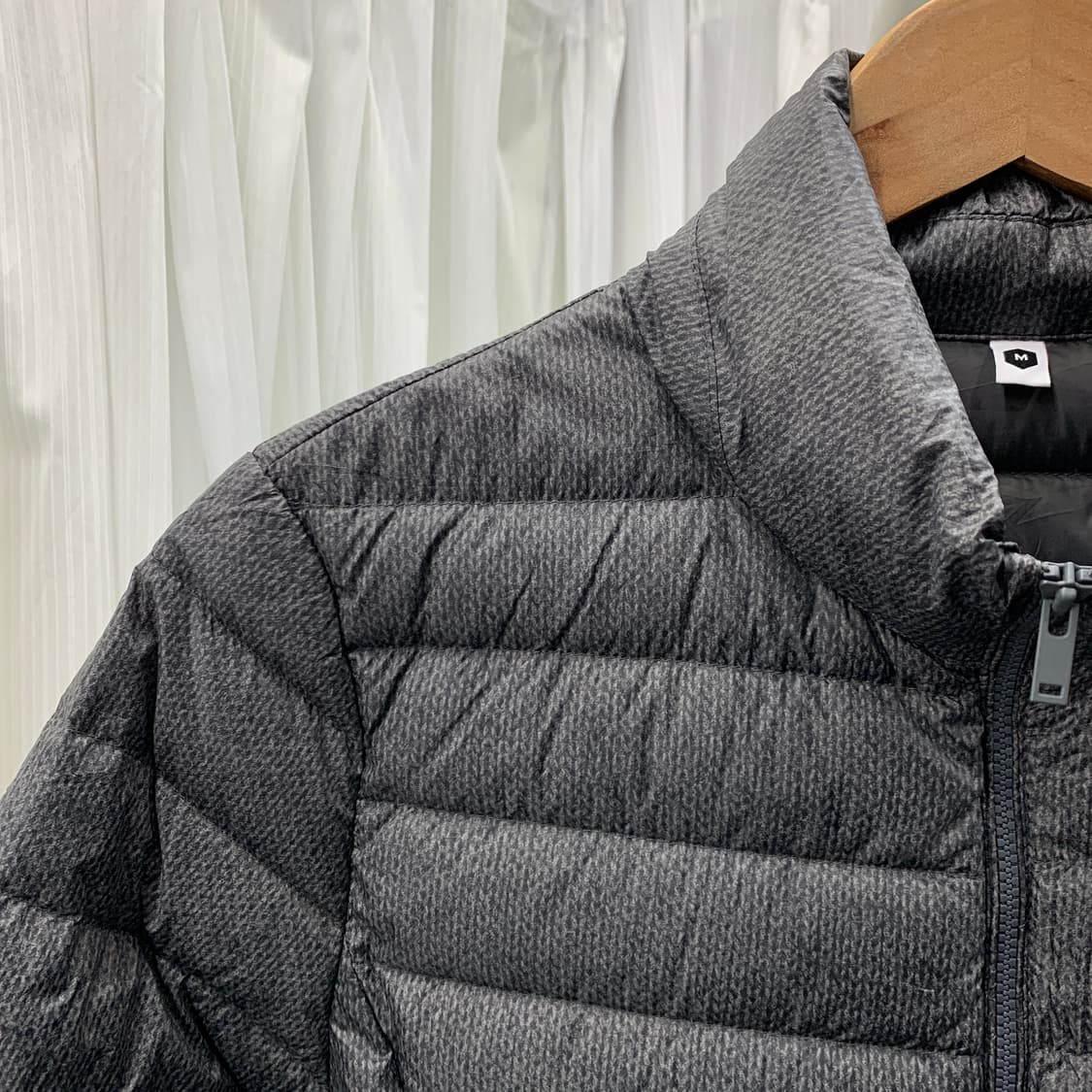 차콜 스카시 니트 패턴 구스다운 경량 패딩 1747 상품이미지2
