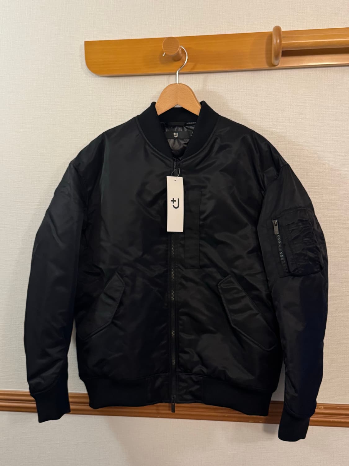 유니클로 +J 질샌더 MA-1 자켓 블랙 L 상품이미지1