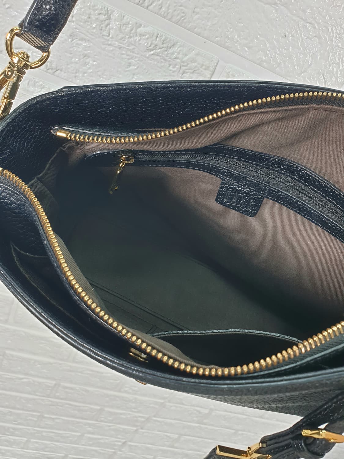 닥스 DD로고 소가죽 숄더백 상품이미지8