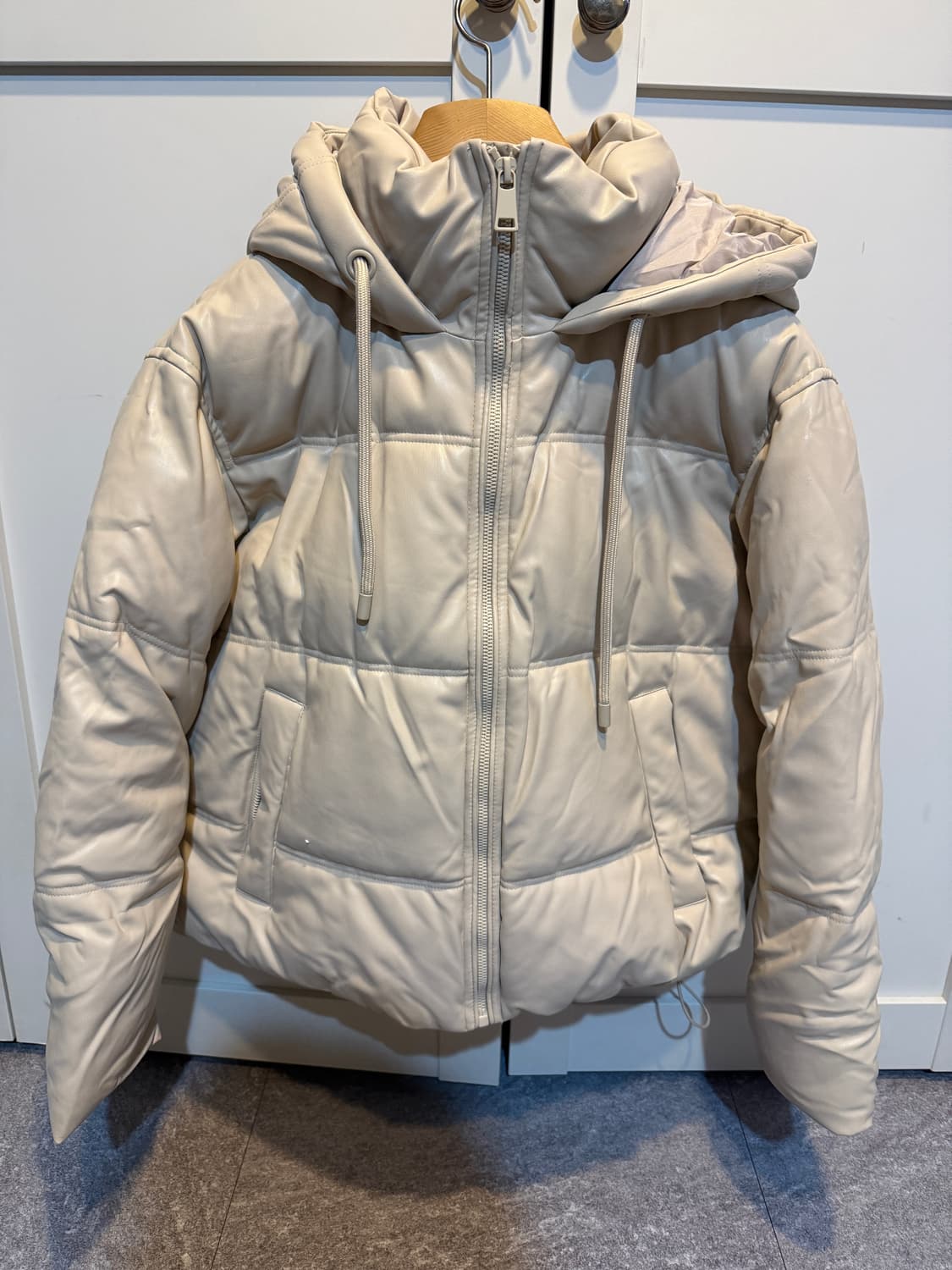 자라 에코 레더 패딩 상품이미지1