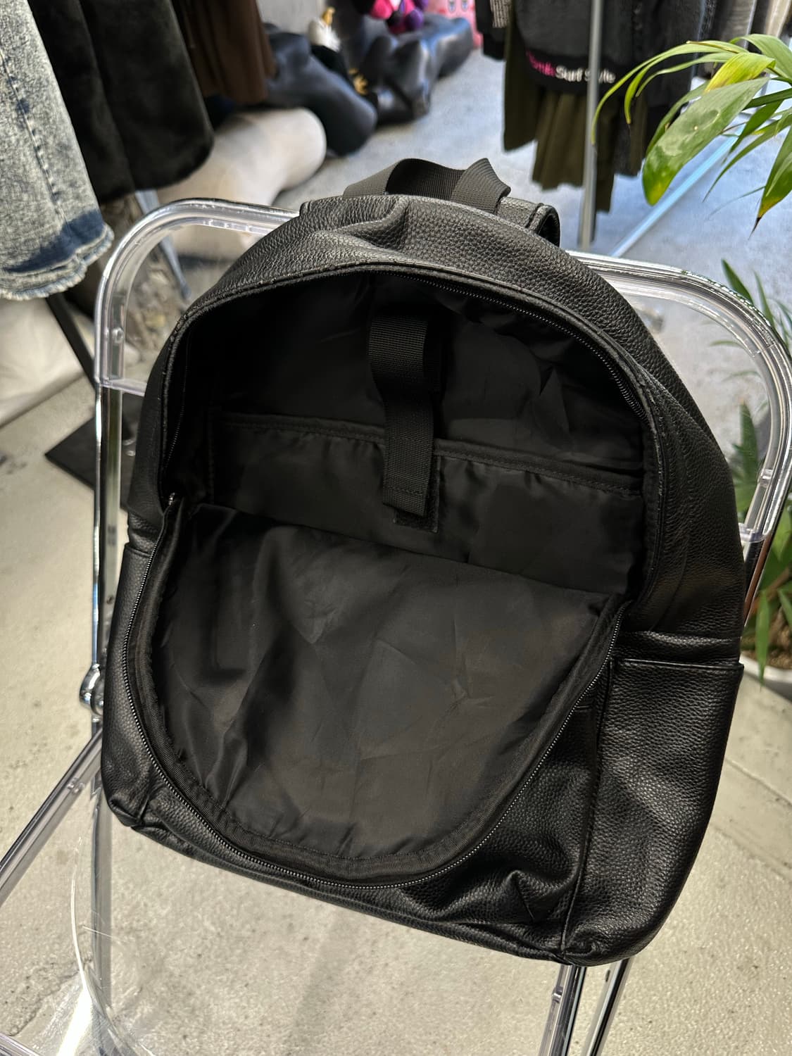 black leather backpack 상품이미지6