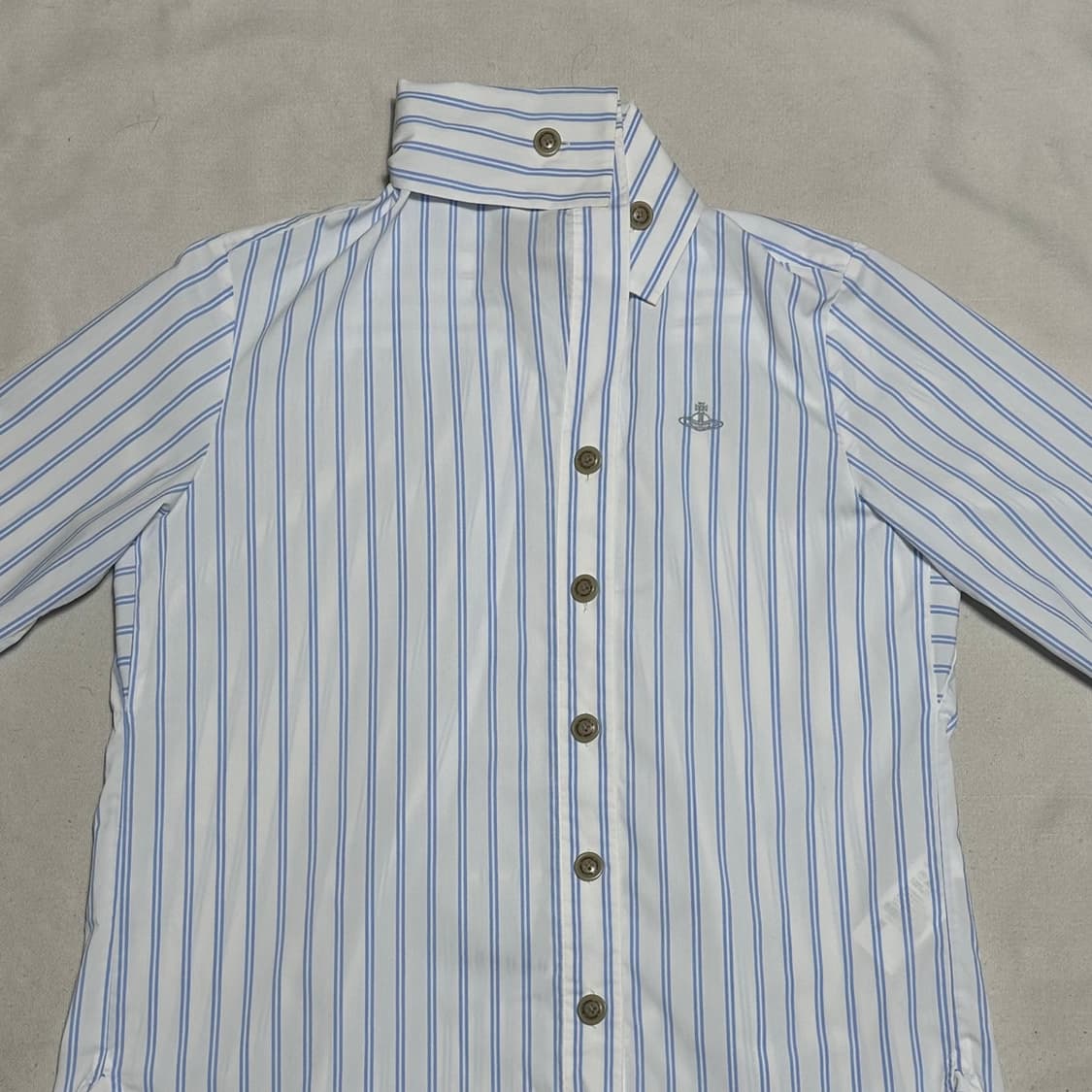 38 비비안웨스트우드 블루 스트라이프 반팔 셔츠 상품이미지1