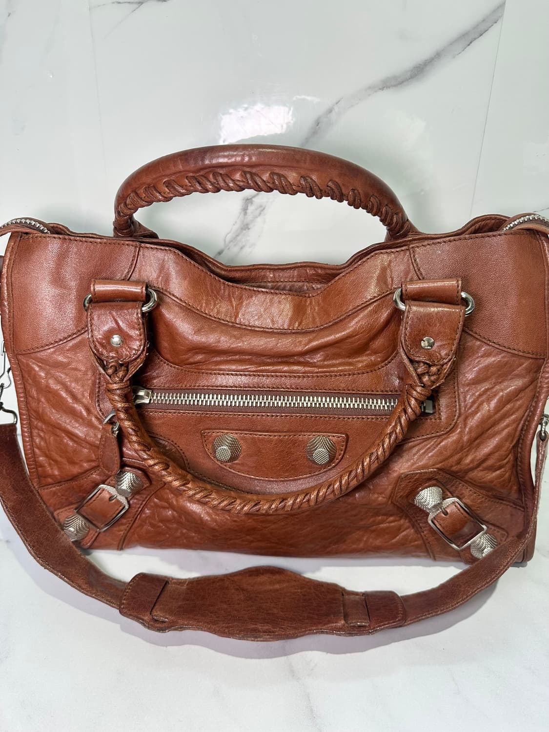 [A 정품] 발렌시아가 자이언트 시티 모터백 미디움 브라운 상품이미지4