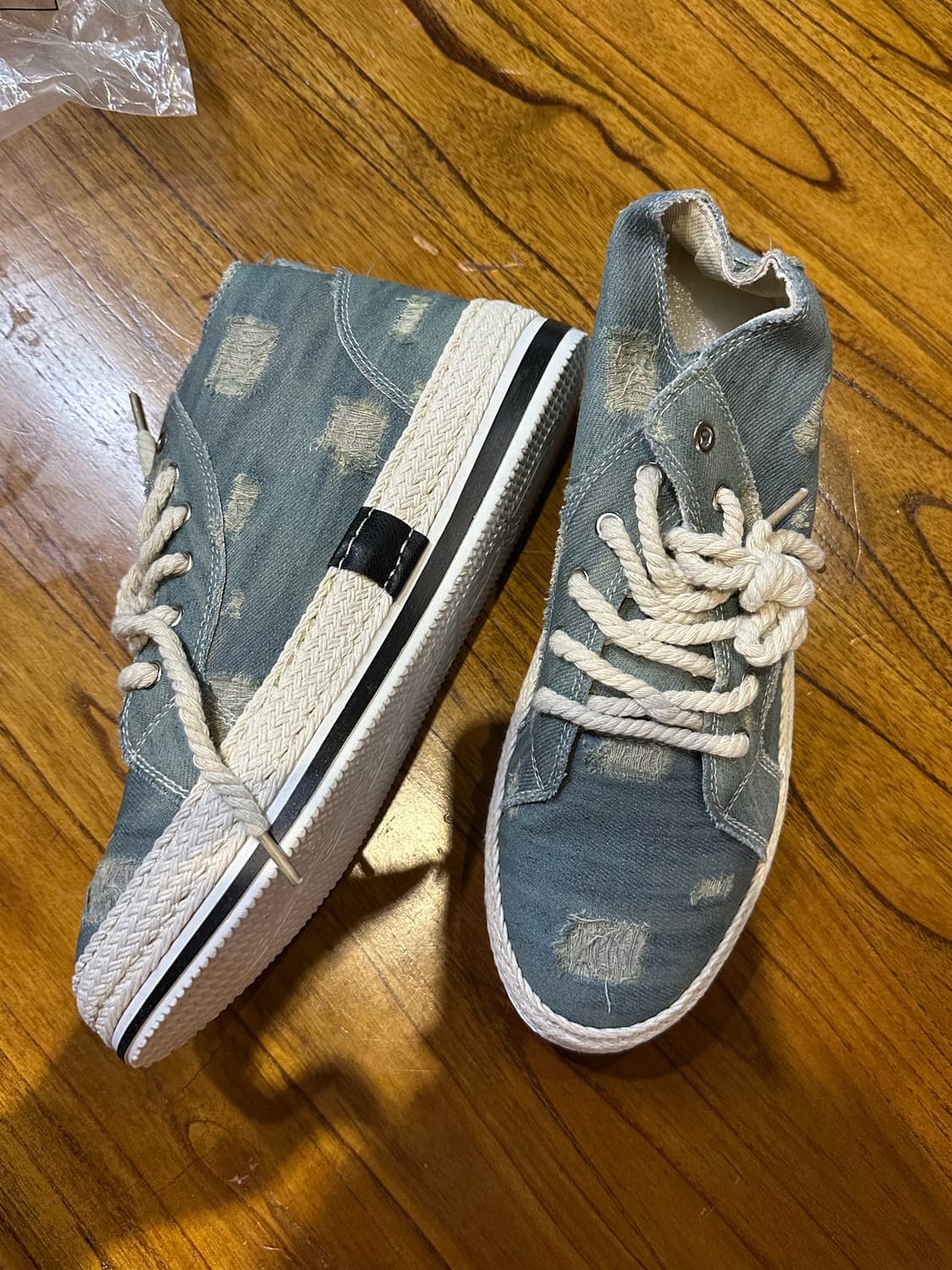 새상품) 임팔라 데님 하이탑 스니커즈 44사이즈 / 280 상품이미지1