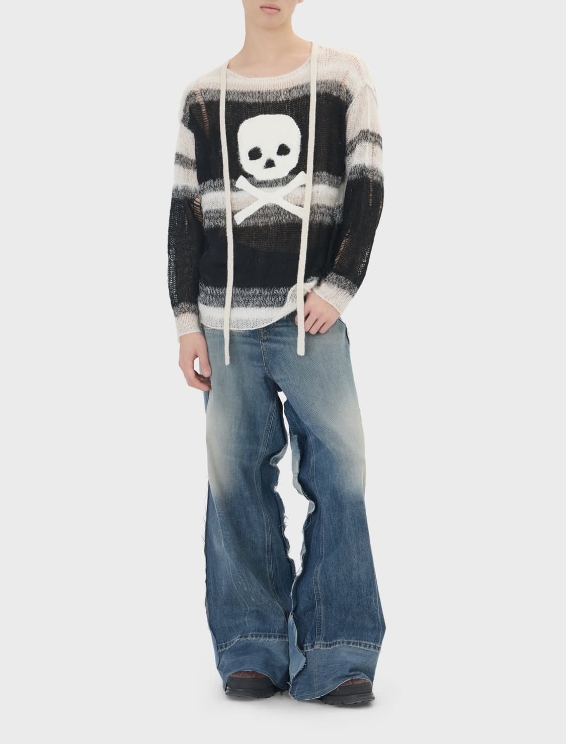 히스테릭 글래머 스컬 아플리케 크러쉬드 스트라이프 스웨터 화이트 상품이미지4