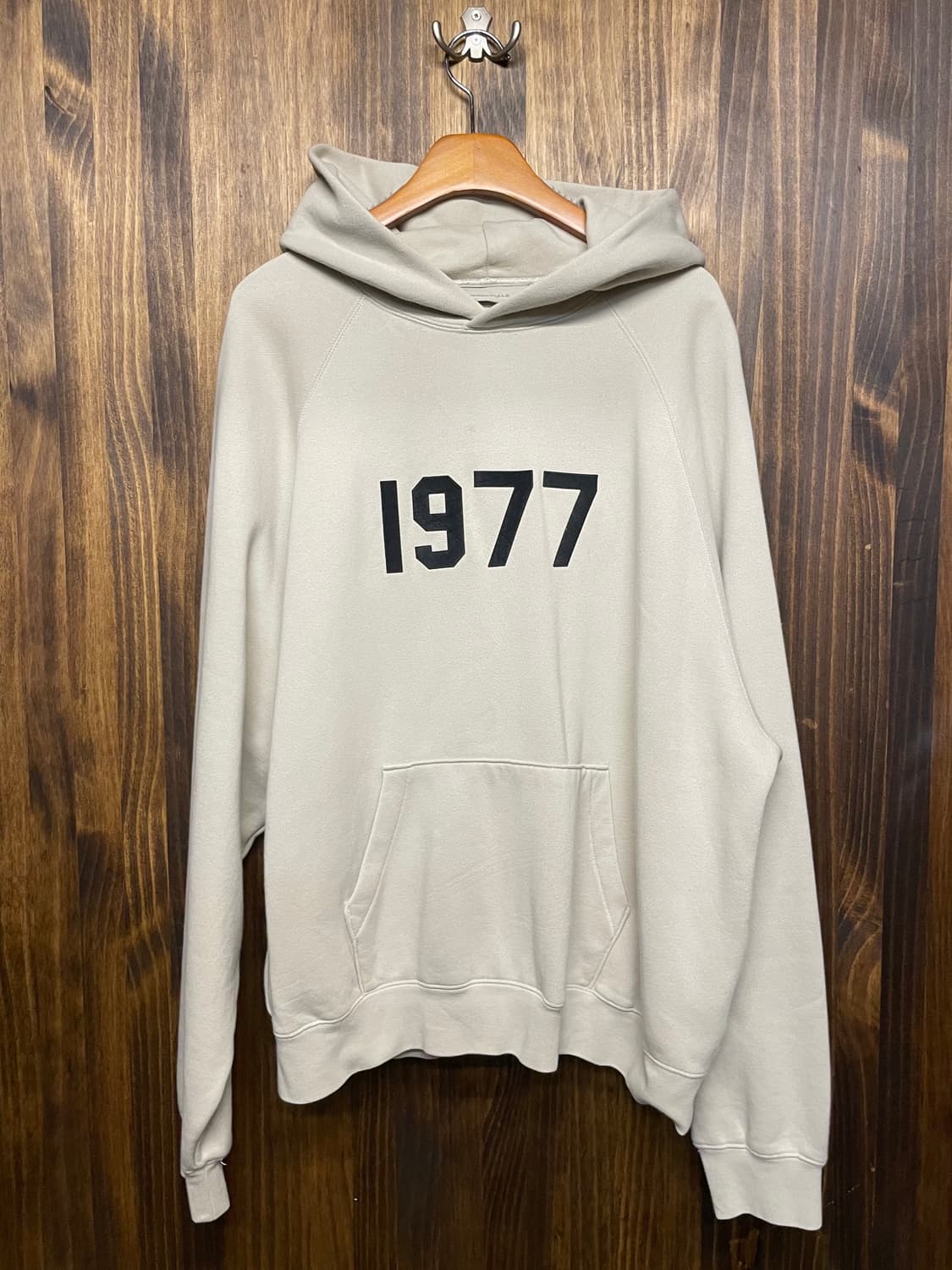 essential X fear of god Hoodie 상품이미지2