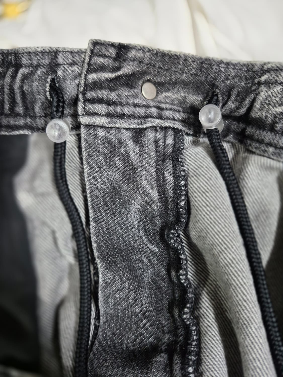 솔리드옴므 블랙 워싱 데님 반바지 남성34 상품이미지4