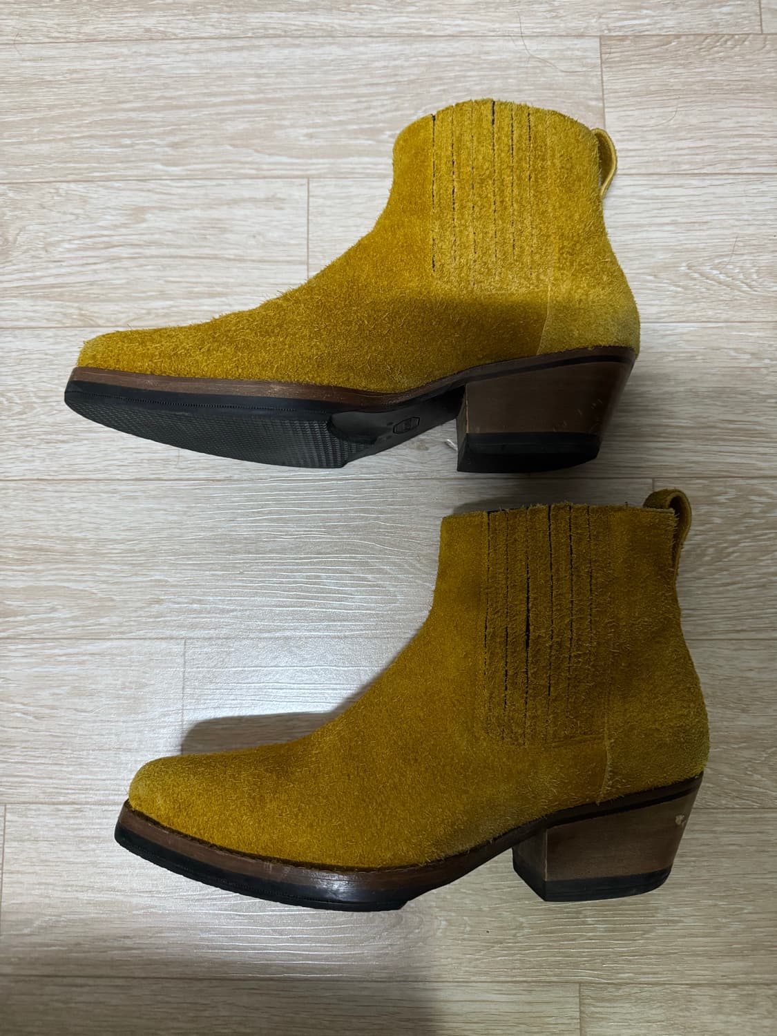 아워레가시 쿠반 스웨이드 부츠 상품이미지1